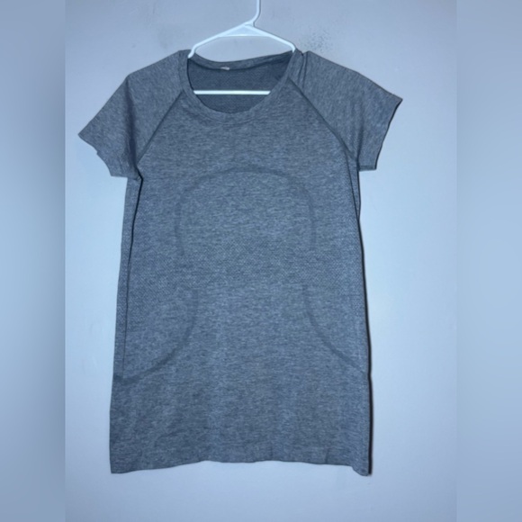 Lululemon Swiftly Tech Short Sleeve Crew Shirt 2.0 Gray Size 10 - Picture 1 of 4